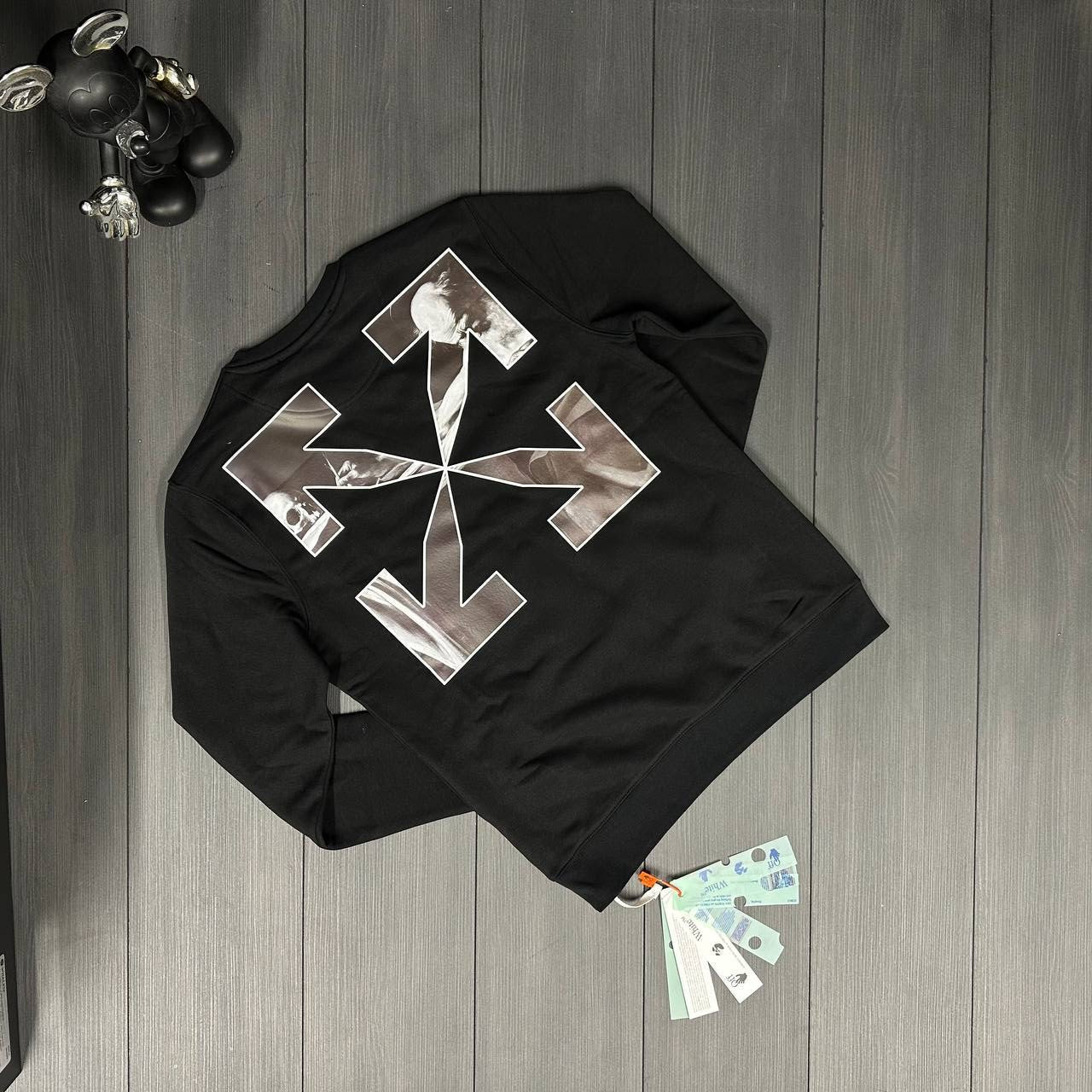 Off sweatshirt